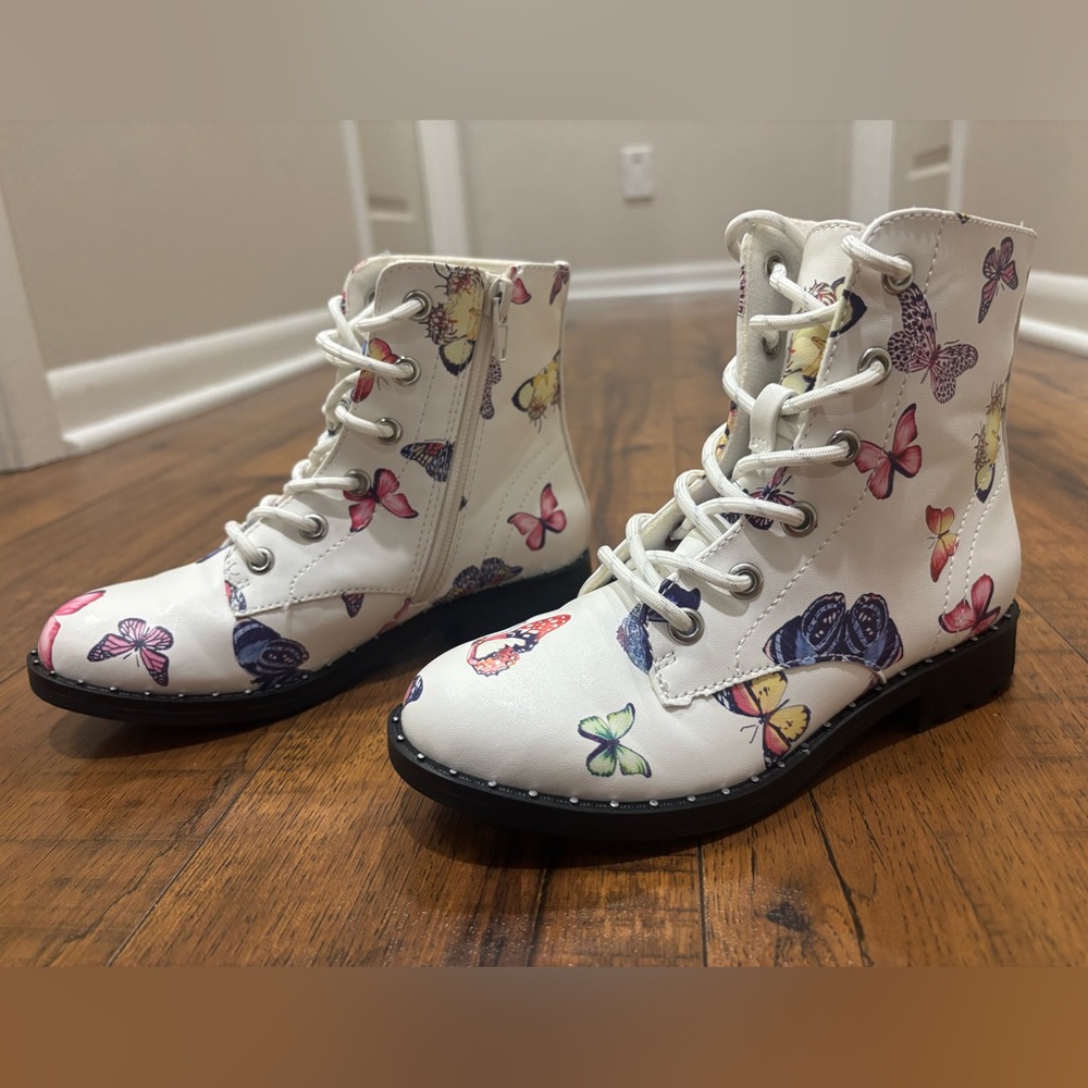 NWOT Pop Girls White Pink Butterfly Spring Lace Up Boots Size 13 Easter Spring